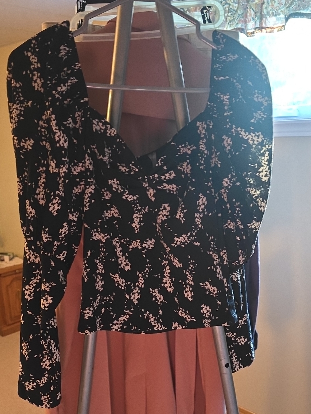 Anthropology shirt sz small